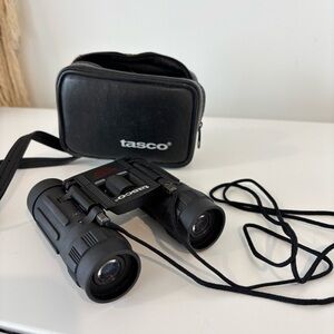 TASCO 8X21 Essentials compact binoculars in case black fully coated optic lenses